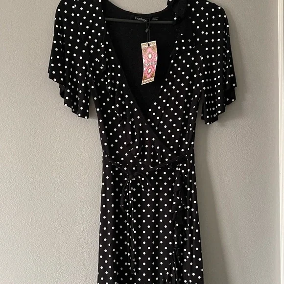BOOHOO Black and White Polka Dot Dress - Size 8 - Picture 3 of 7